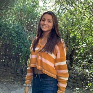 Meet your Posher, Daniela